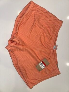 Nike Coral Ribbed Athletic Pull-On Shorts size LARGE STANDARD FIT NWT